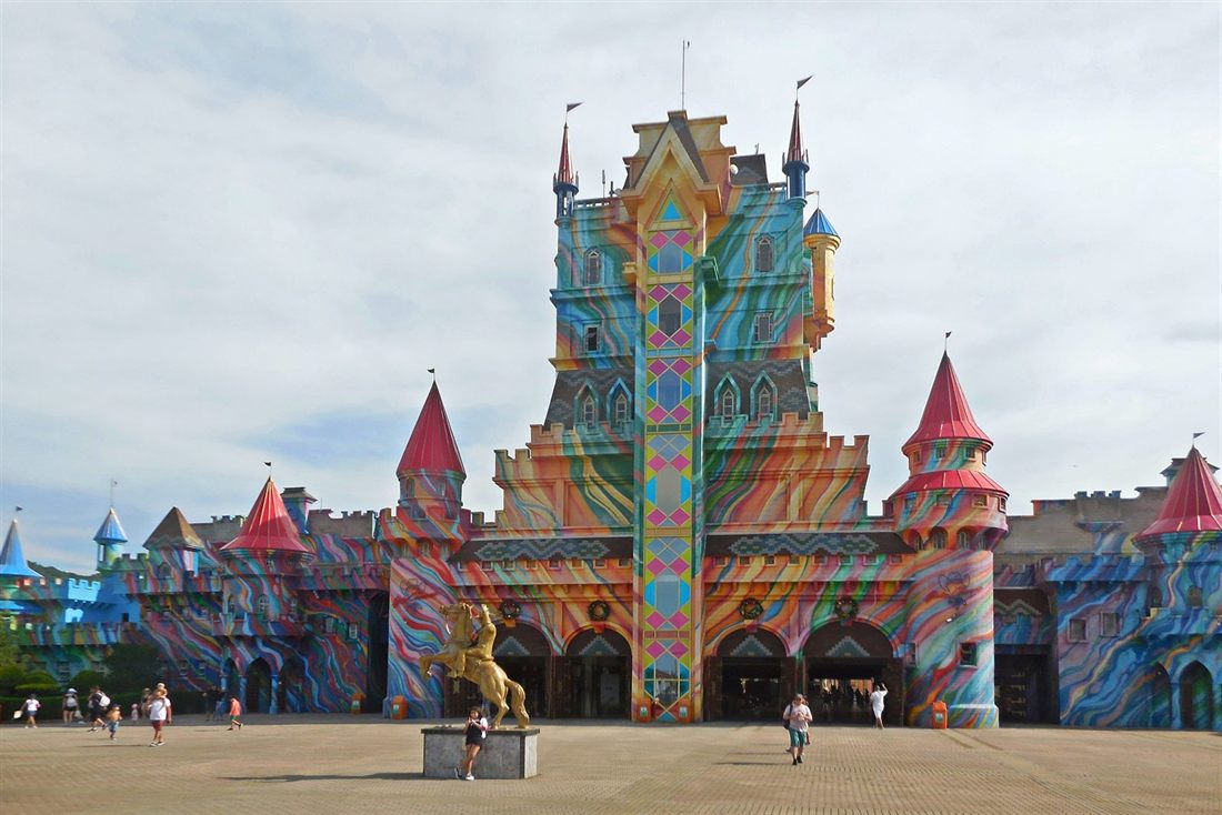 The brightly painted Castelo das Nações, the castle at the entrance of Beto Carrero World in Penha